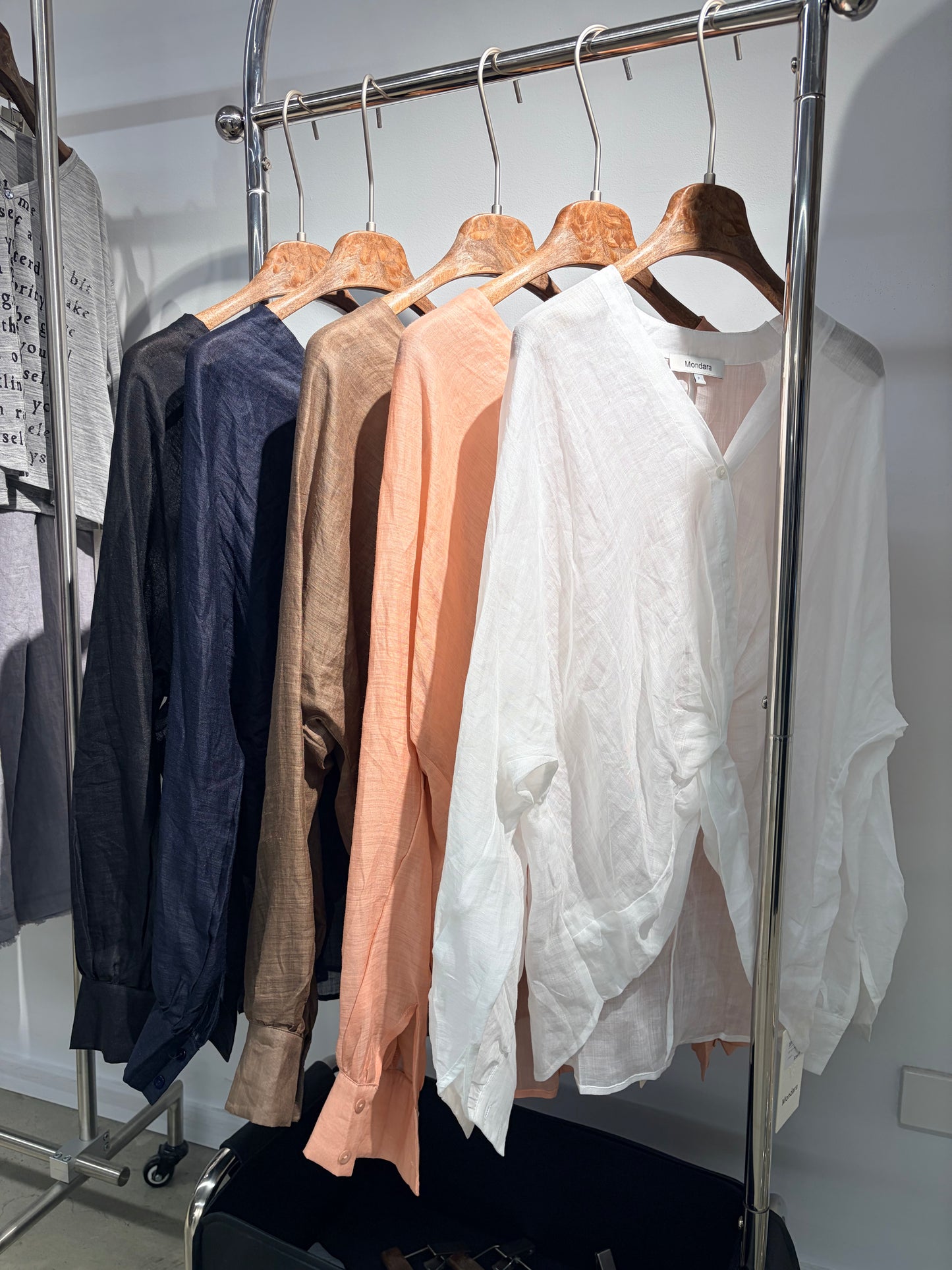 1070 TEXTURED SHIRT