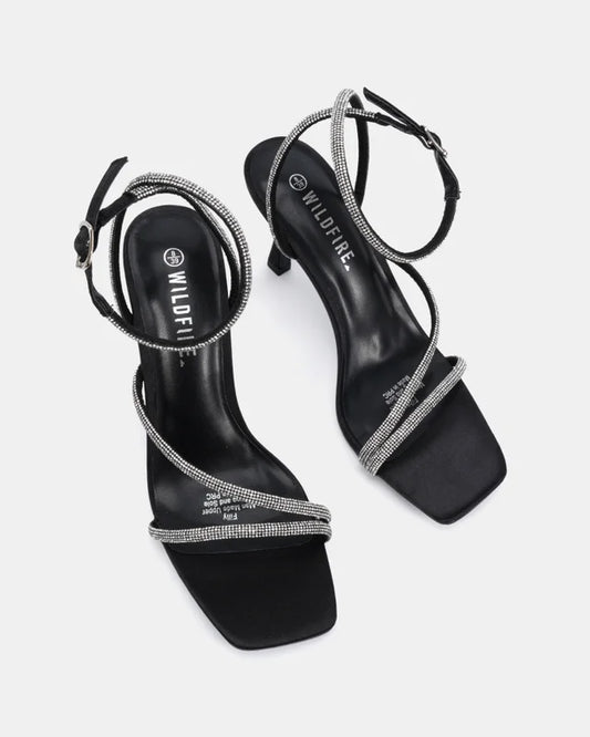 FILLY - BLACK SATIN & NATURAL