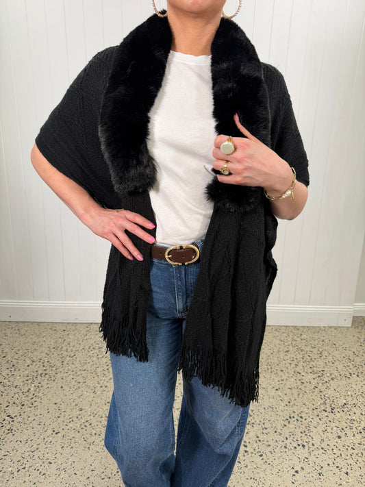 Knit Cape With Fur Collar - Black - 2529