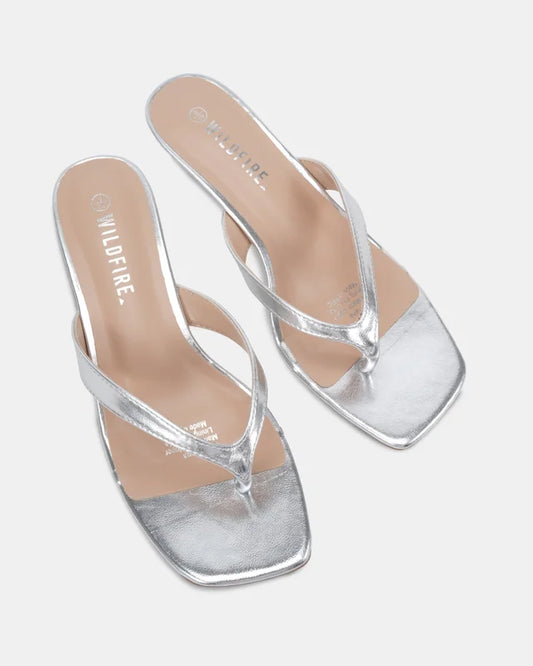 TRIANA THONG HEEL - SILVER