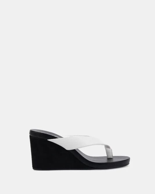 HERA - black/white