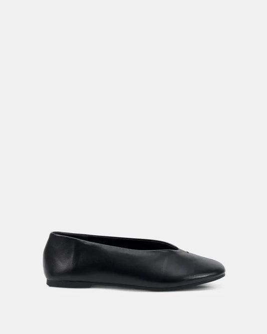 Clio - Black Crinkle / Clio Choc suede / Taupe Suede / Black Smooth