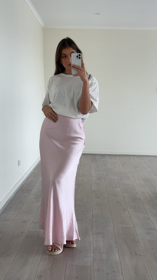 #39-6 satin skirt