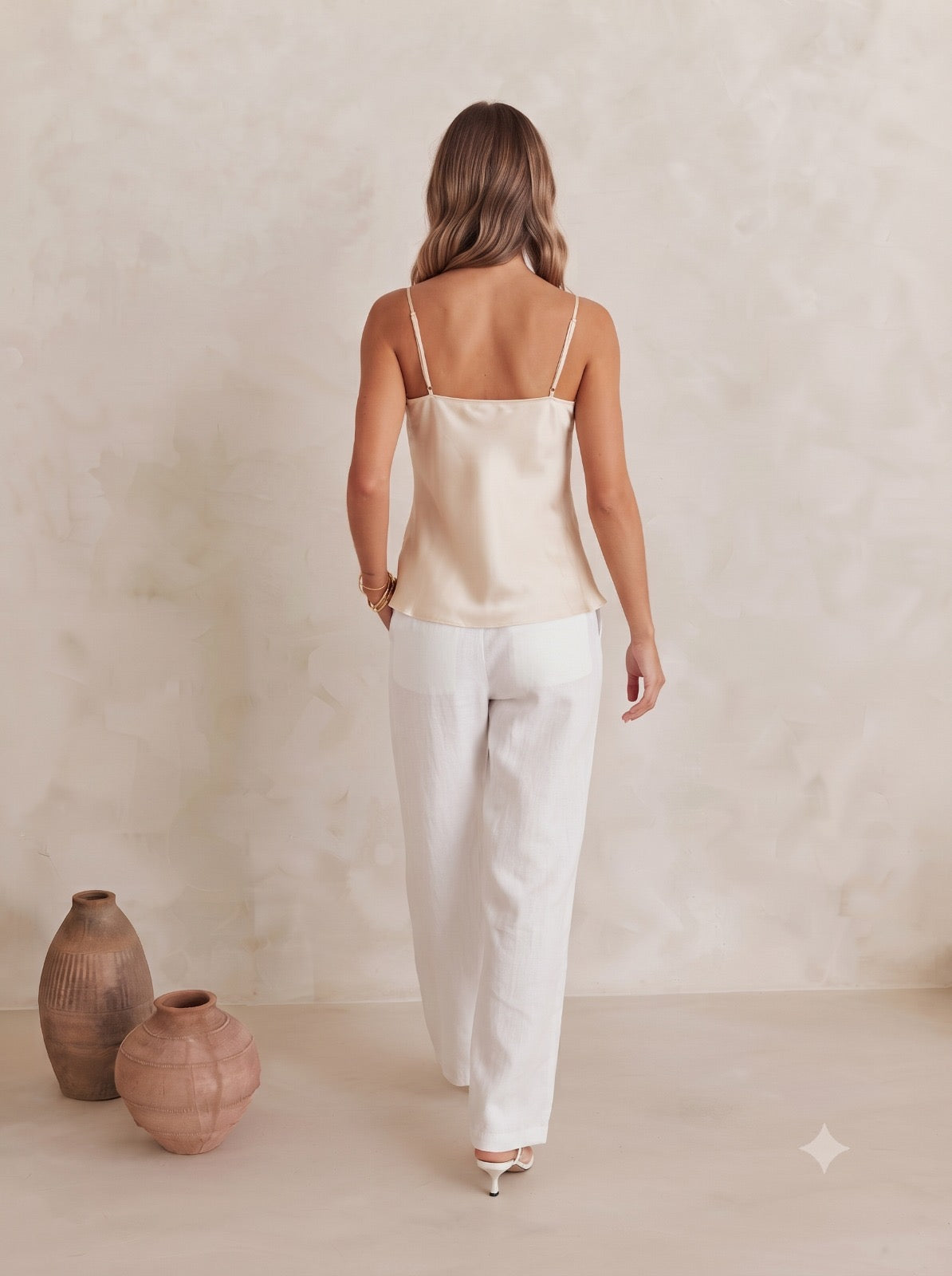 L1057/O TOP
