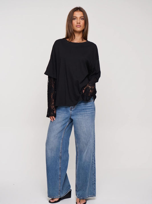 SM_ASJP_8837 - TEE WITH LACE SLEEVES