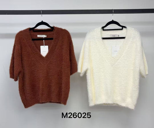 M26025 -  V NECK FLUFFY SHORT SLEEVE KNIT