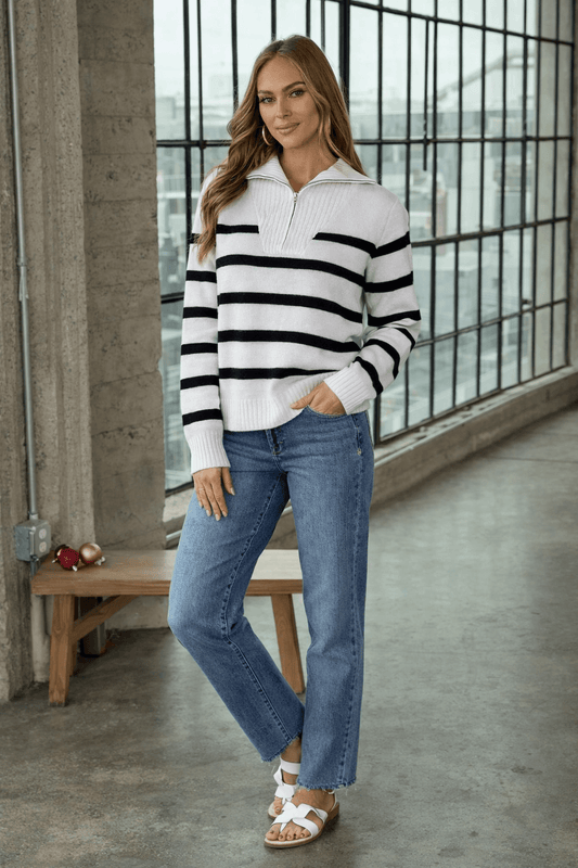 SM_E2208/O STRIPE COLLAR KNIT