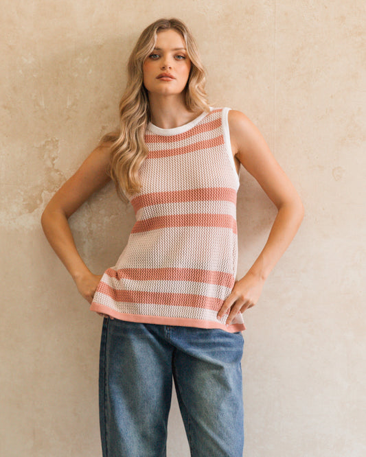 VV11757/O SLEEVELESS KNIT