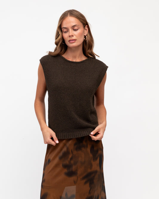 VV11767/O SLEEVELESS KNIT