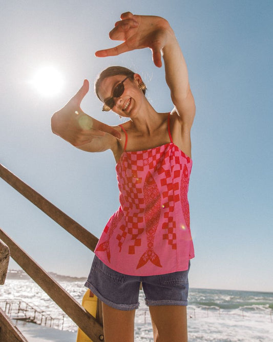 PHE12872/O ON THE COAST CAMI