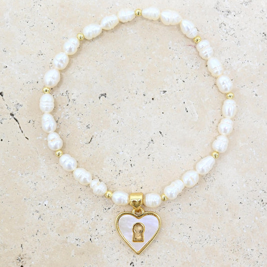JEY-B Gold and pearl bracelet with lock