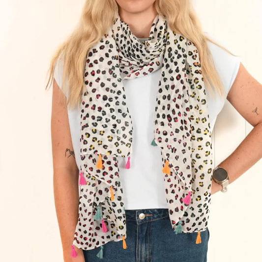 TASSEL SCARF